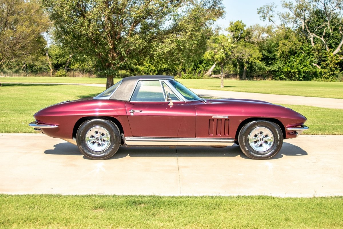 Chevrolet-Corvette-1965-7