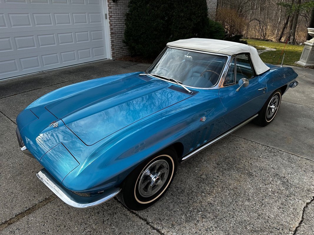 Chevrolet-Corvette-1965-8