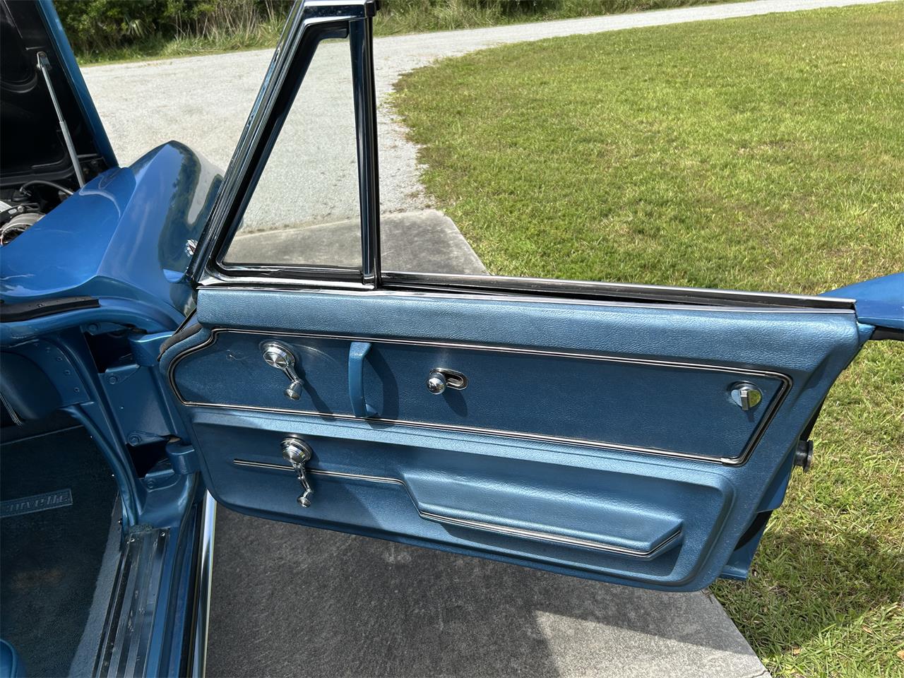 Chevrolet-Corvette-1965-Blue-Blue-10
