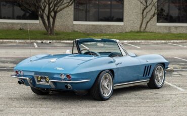 Chevrolet-Corvette-1965-Convertible-10