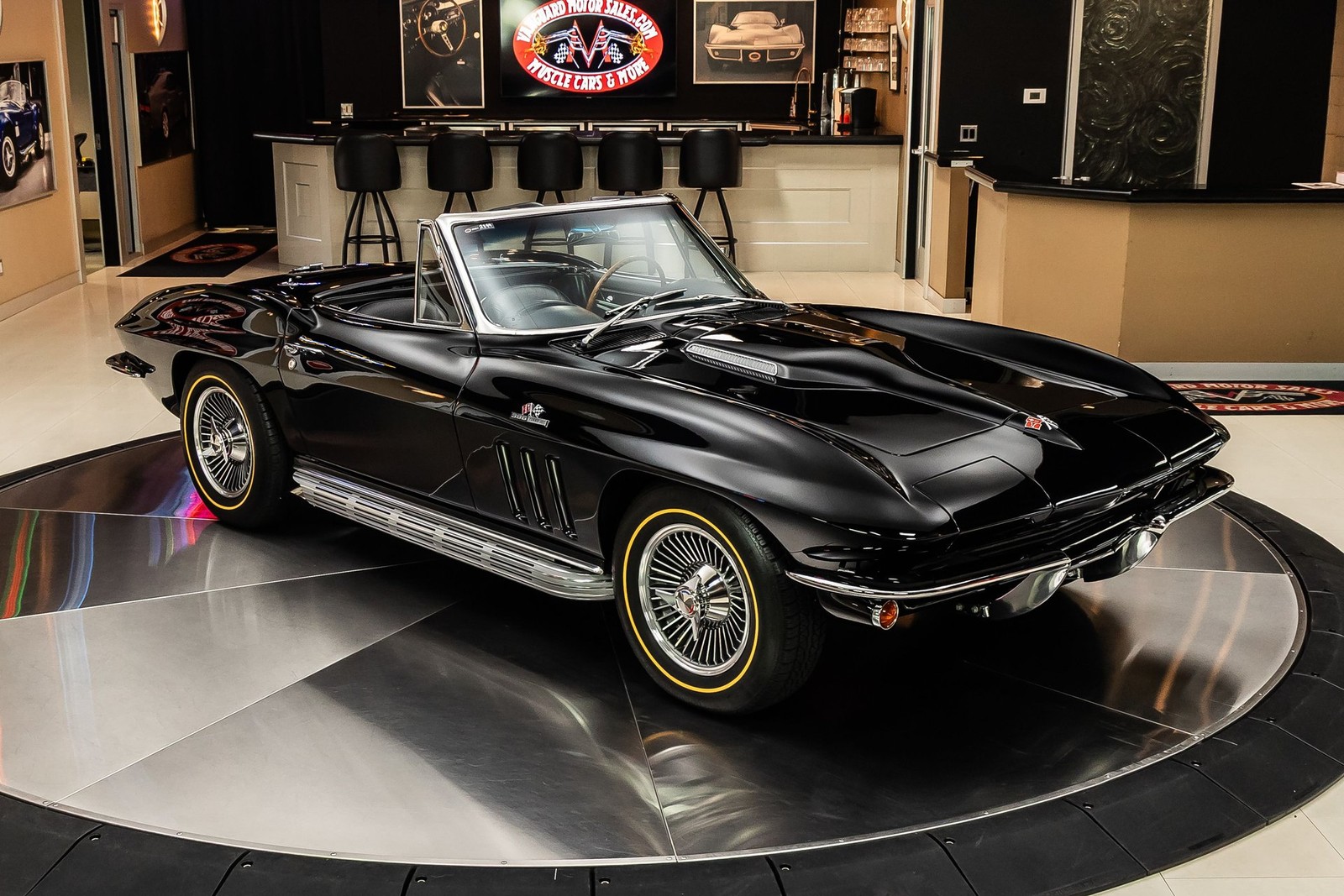 Chevrolet-Corvette-1965-Convertible-11