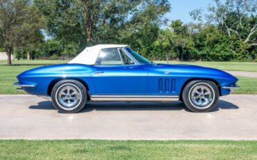 Chevrolet-Corvette-1965-Convertible-13