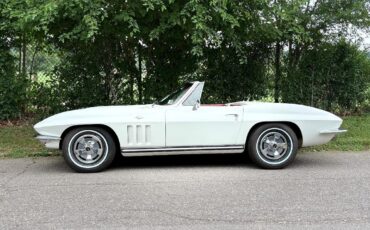Chevrolet-Corvette-1965-Convertible-13