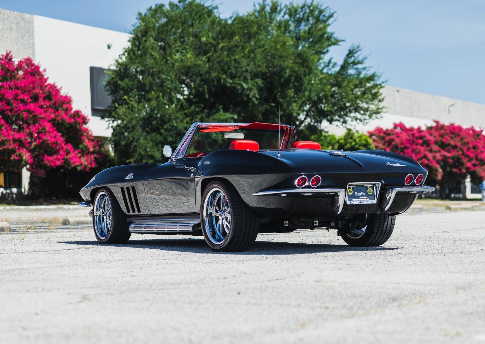Chevrolet-Corvette-1965-Convertible-13