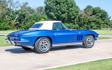 Chevrolet-Corvette-1965-Convertible-14