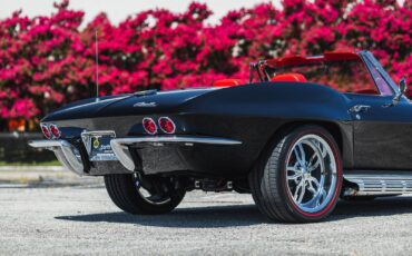 Chevrolet-Corvette-1965-Convertible-14