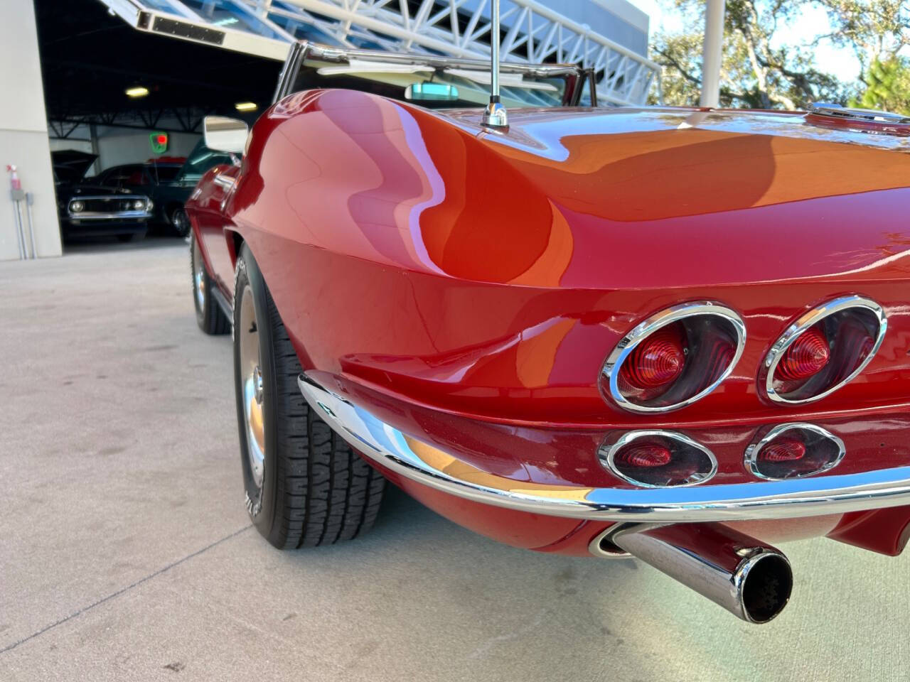 Chevrolet-Corvette-1965-Convertible-14