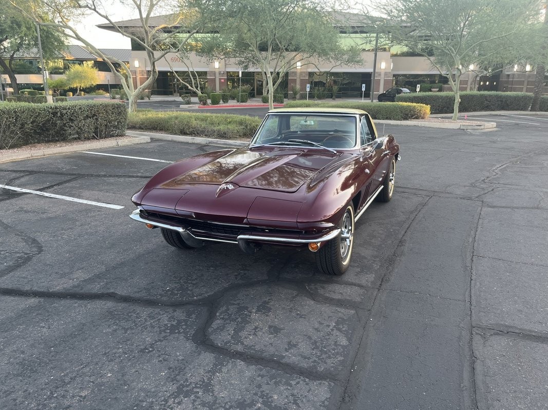 Chevrolet-Corvette-1965-Convertible-16