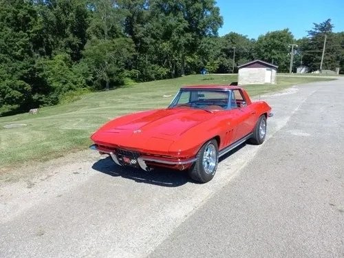 Chevrolet-Corvette-1965-Convertible-17