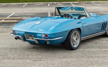 Chevrolet-Corvette-1965-Convertible-19