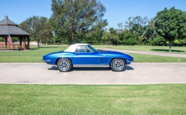 Chevrolet-Corvette-1965-Convertible-20