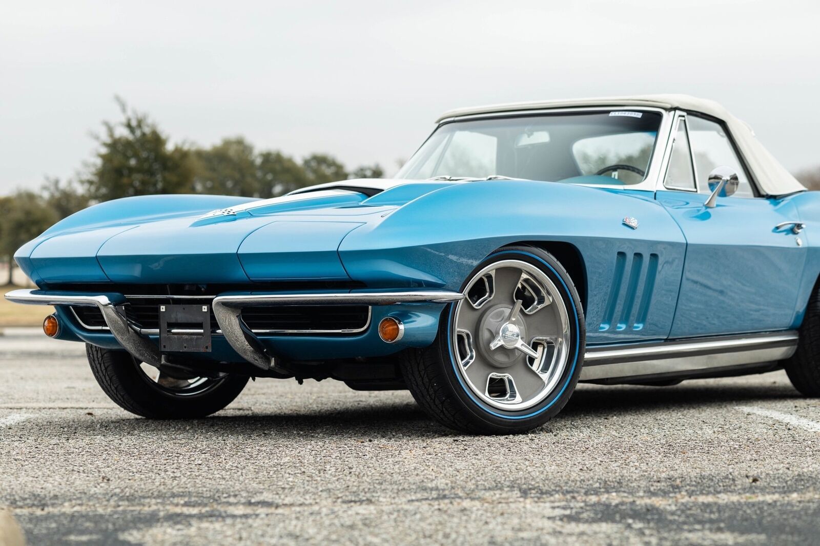 Chevrolet-Corvette-1965-Convertible-22