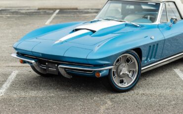 Chevrolet-Corvette-1965-Convertible-24