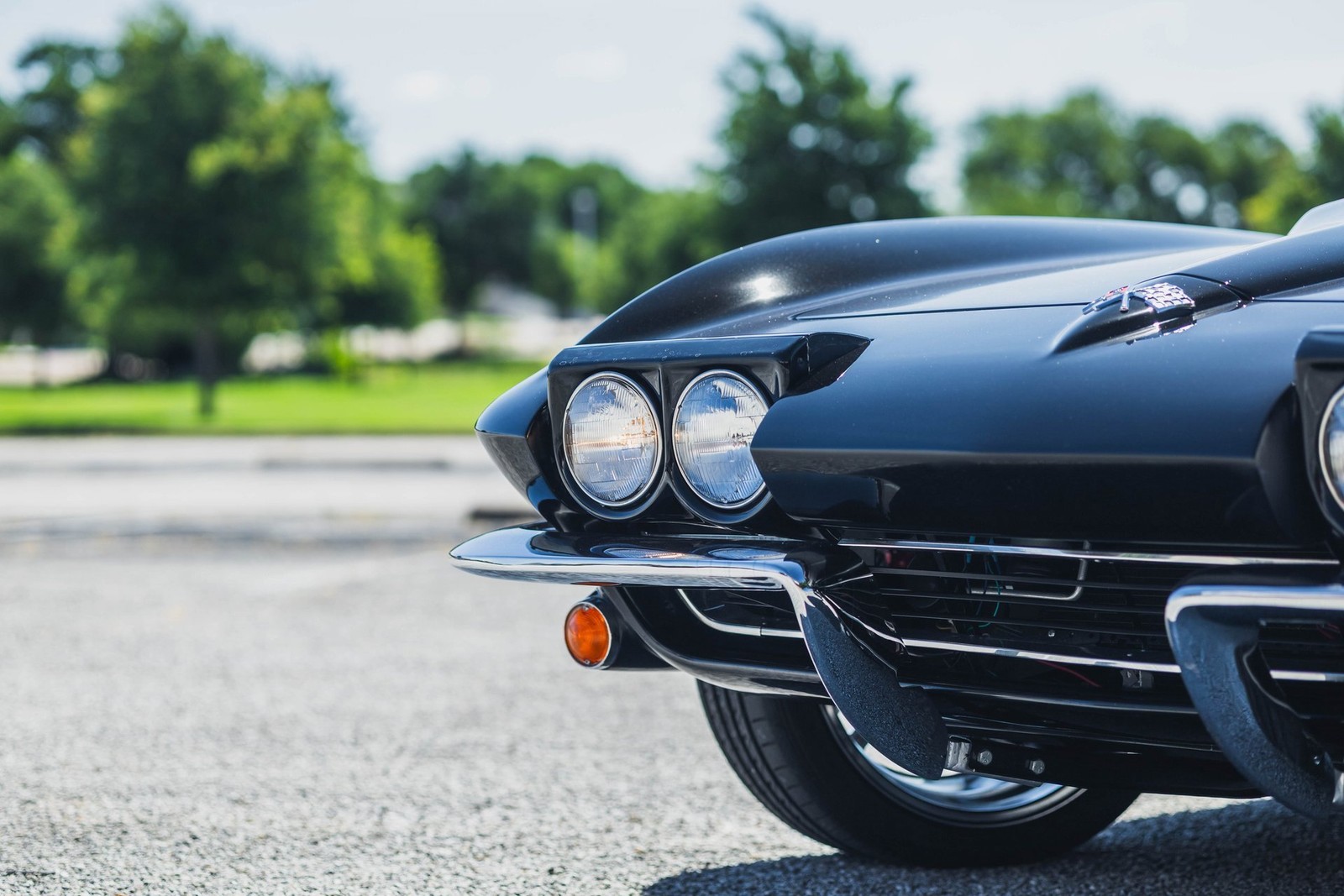 Chevrolet-Corvette-1965-Convertible-25