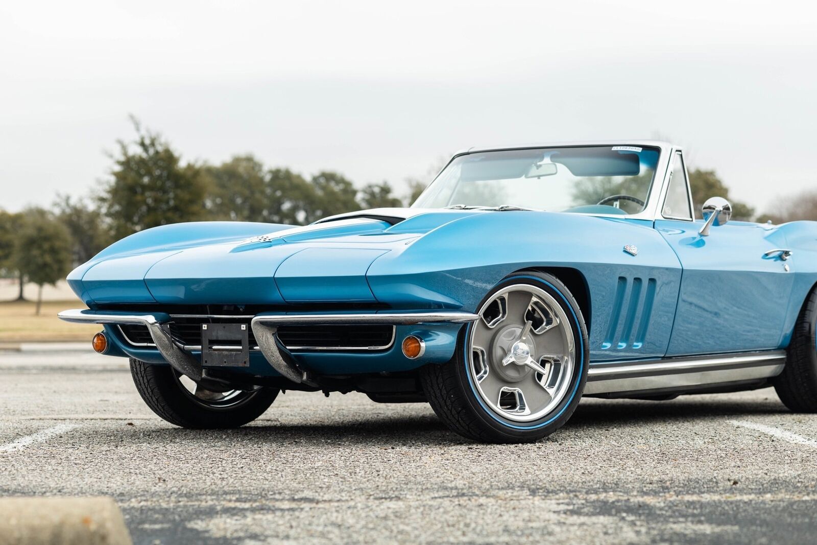 Chevrolet-Corvette-1965-Convertible-25