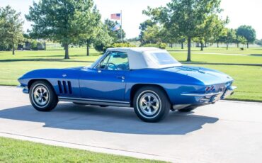 Chevrolet-Corvette-1965-Convertible-3