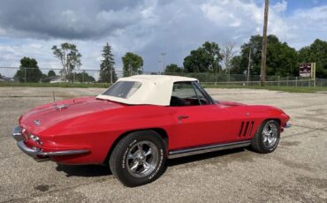 Chevrolet-Corvette-1965-Convertible-3