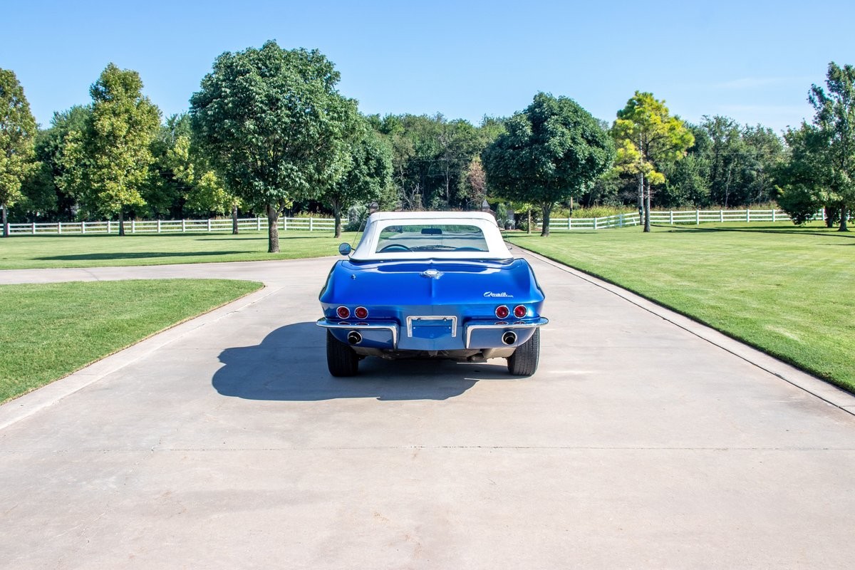 Chevrolet-Corvette-1965-Convertible-32
