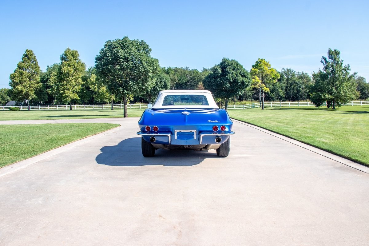 Chevrolet-Corvette-1965-Convertible-33