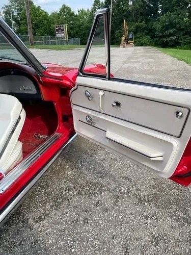 Chevrolet-Corvette-1965-Convertible-33