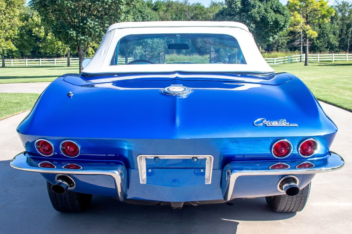 Chevrolet-Corvette-1965-Convertible-35