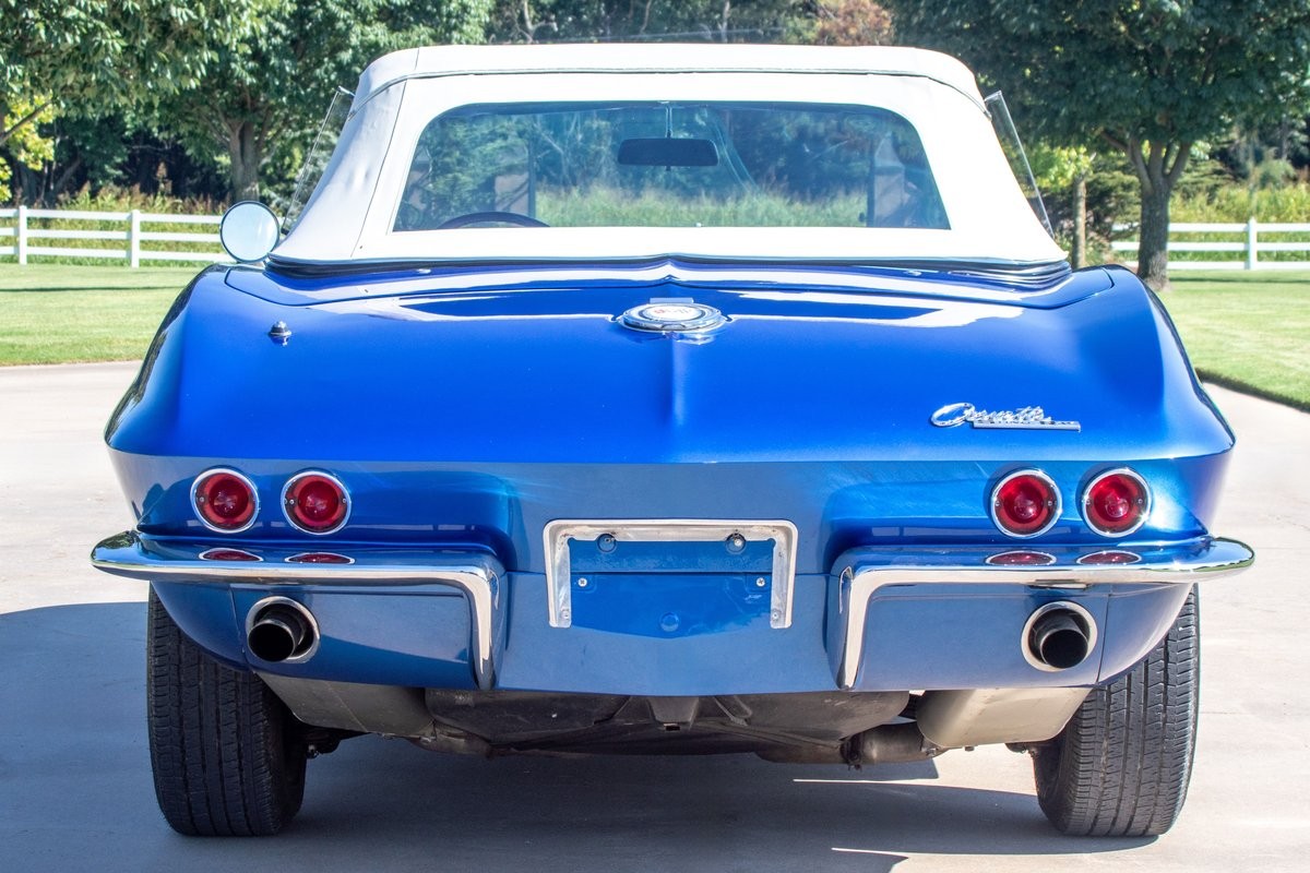 Chevrolet-Corvette-1965-Convertible-36