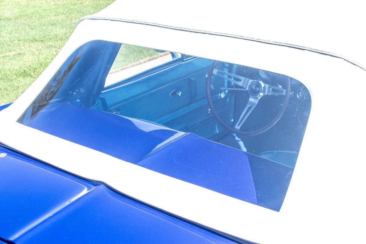 Chevrolet-Corvette-1965-Convertible-39