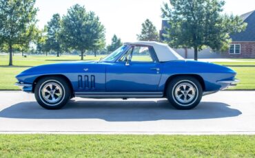 Chevrolet-Corvette-1965-Convertible-4