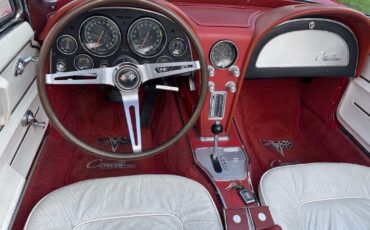Chevrolet-Corvette-1965-Convertible-9