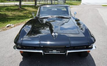 Chevrolet-Corvette-1965-Coupe-2