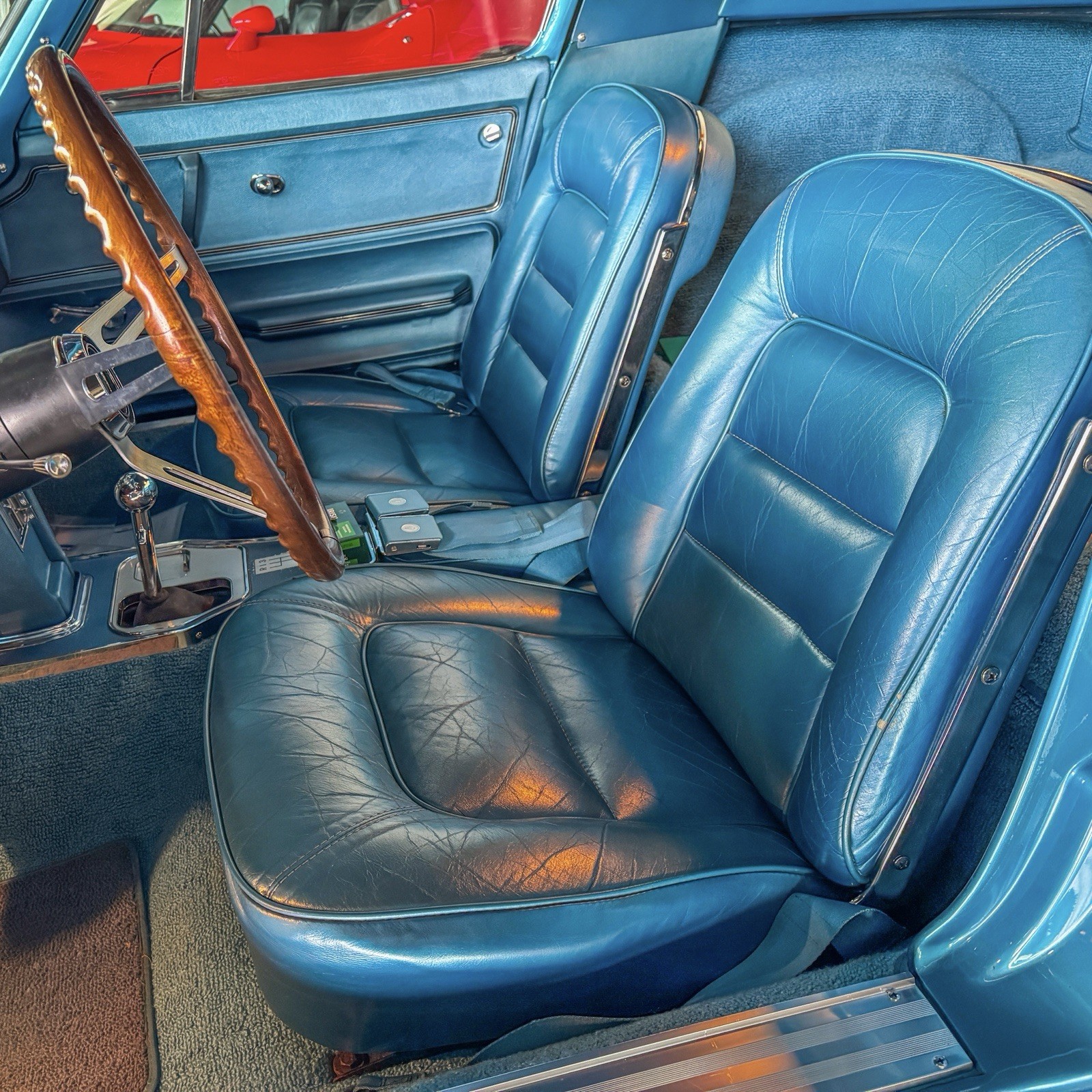 Chevrolet-Corvette-1965-Coupe-3