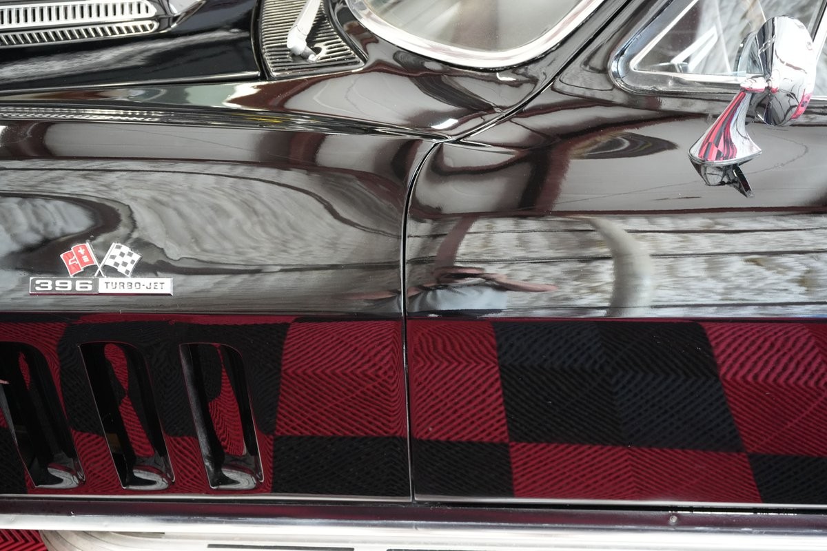 Chevrolet-Corvette-1965-Coupe-37