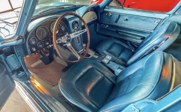 Chevrolet-Corvette-1965-Coupe-4