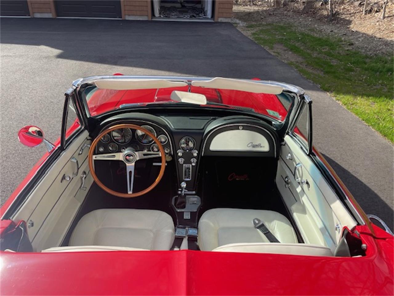 Chevrolet-Corvette-1965-Red-White-10