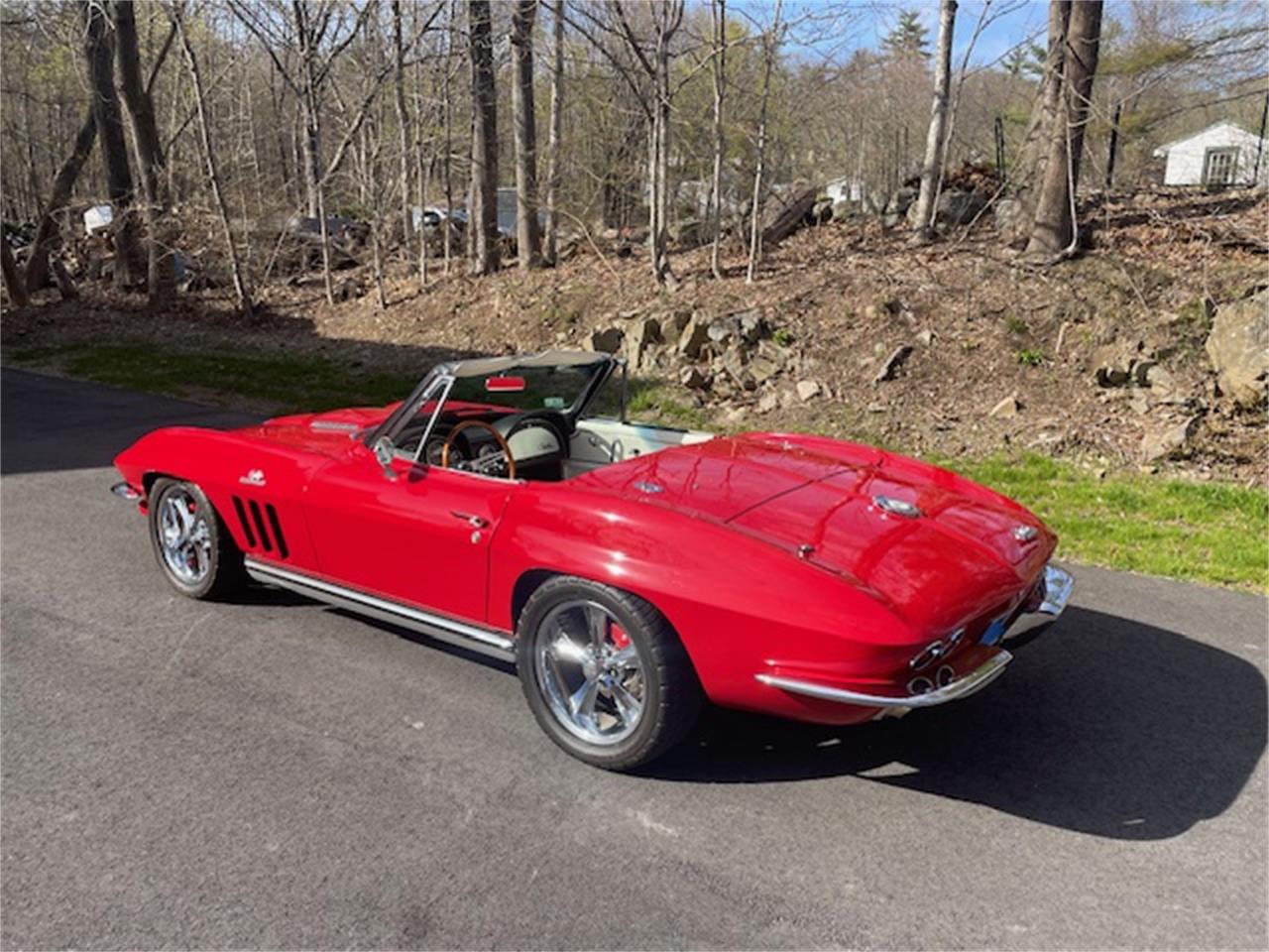 Chevrolet-Corvette-1965-Red-White-3