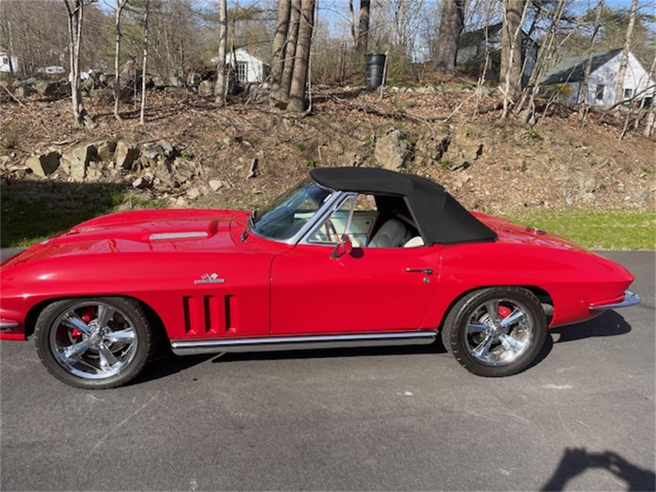 Chevrolet-Corvette-1965-Red-White-4