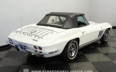 Chevrolet-Corvette-1965-White-Blue-14