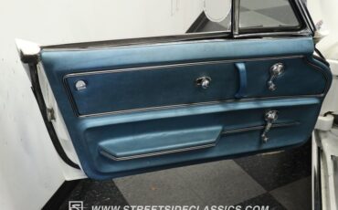 Chevrolet-Corvette-1965-White-Blue-38