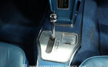 Chevrolet-Corvette-1965-White-Blue-44