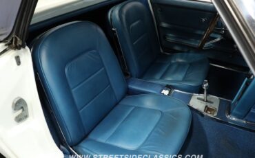 Chevrolet-Corvette-1965-White-Blue-47
