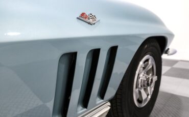 Chevrolet-Corvette-1966-BLUE-BLACK-13
