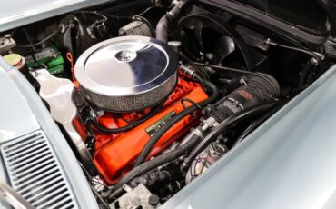 Chevrolet-Corvette-1966-BLUE-BLACK-17