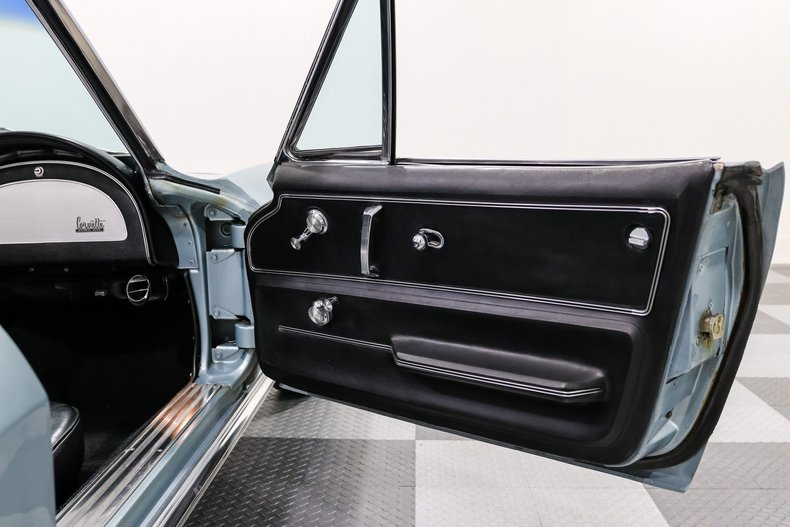 Chevrolet-Corvette-1966-BLUE-BLACK-21