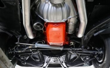 Chevrolet-Corvette-1966-BLUE-BLACK-31