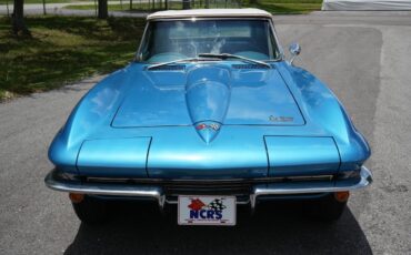 Chevrolet-Corvette-1966-Convertible-1
