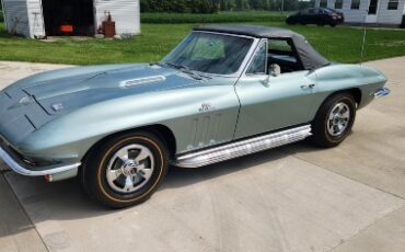 Chevrolet-Corvette-1966-Convertible-1