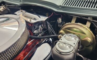 Chevrolet-Corvette-1966-Convertible-10