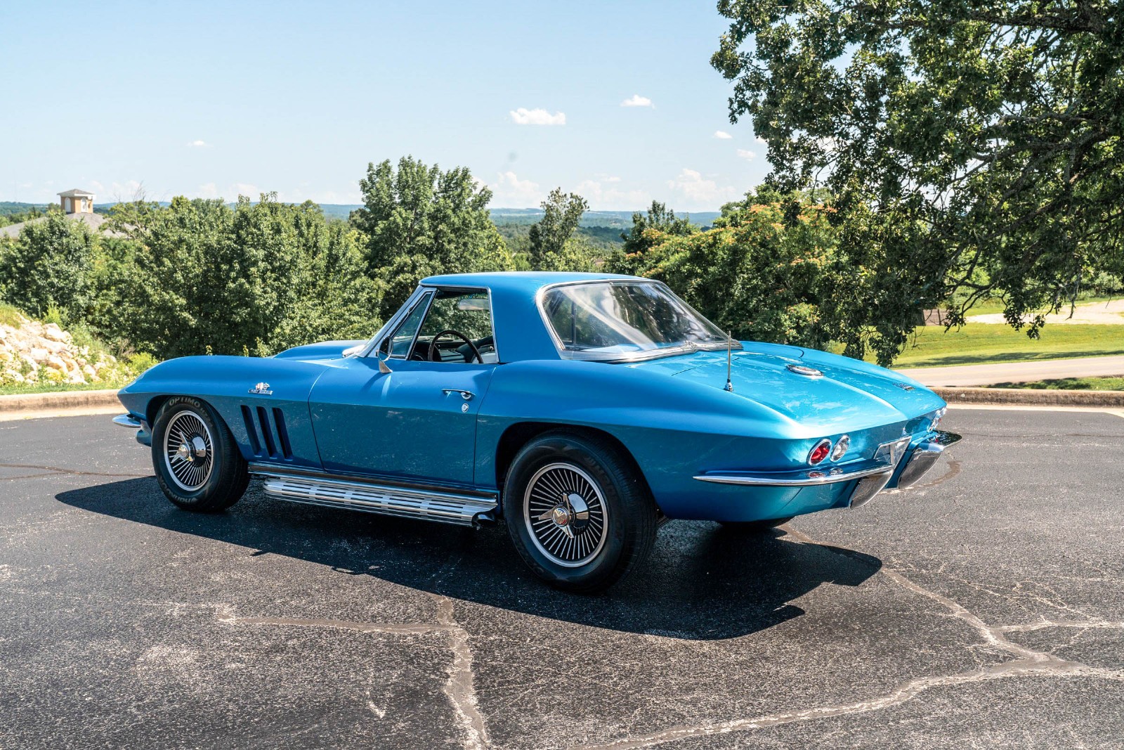 Chevrolet-Corvette-1966-Convertible-10