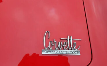 Chevrolet-Corvette-1966-Convertible-12