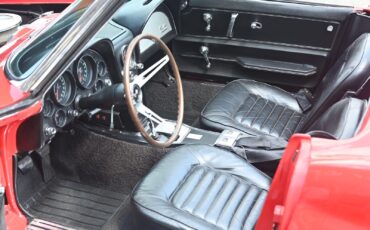 Chevrolet-Corvette-1966-Convertible-12